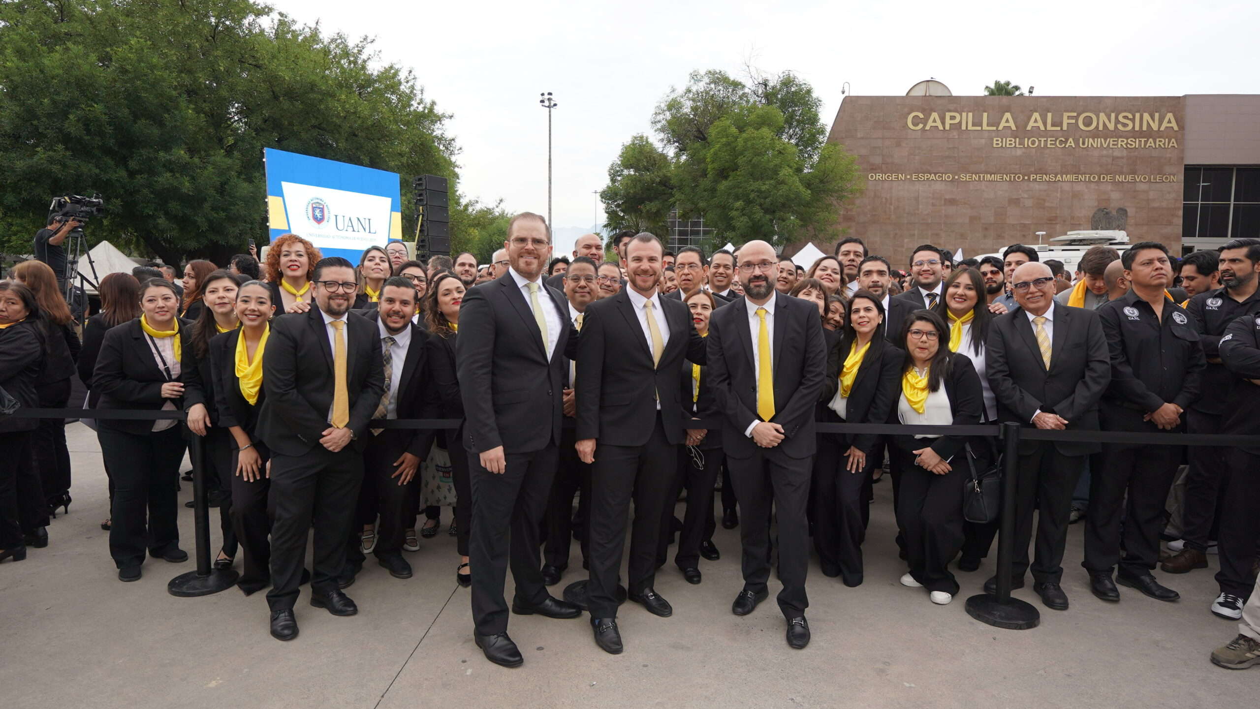 Conmemoran 55 años de autonomía de la UANL